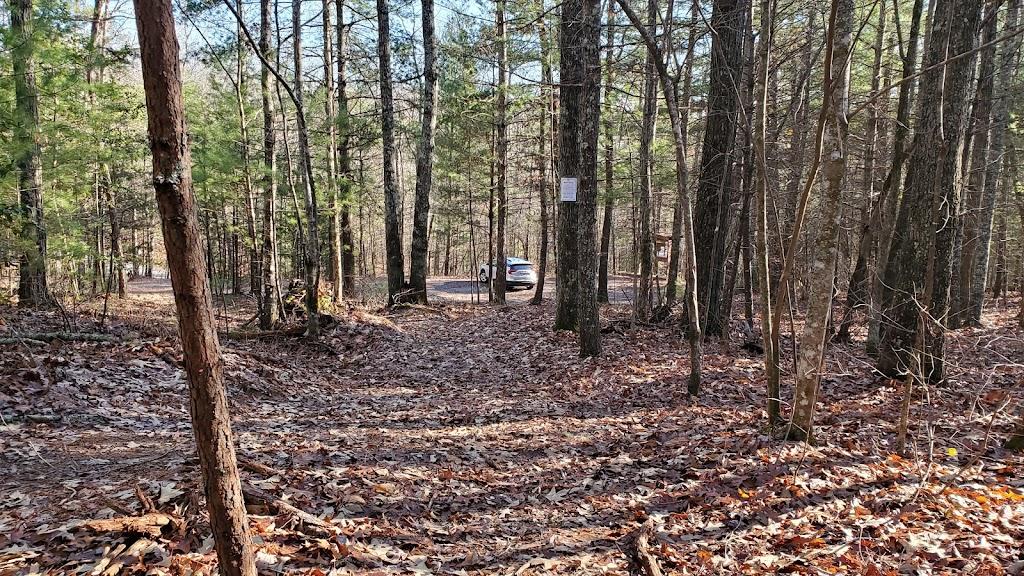 Aska Trails Parking Lot (Long Branch Loop Trailhead)