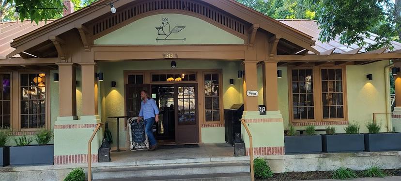 Chase's Place Cocktails + Kitchen